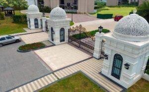 Trusted property dealers in New Chandigarh discussing Omaxe projects